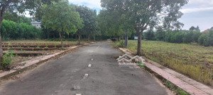 bán đất nông nghiệp quy hoạch thổ cư, view sông, thích hợp làm nhà ở nghỉ dưỡng nhà kho, nhà xưởng