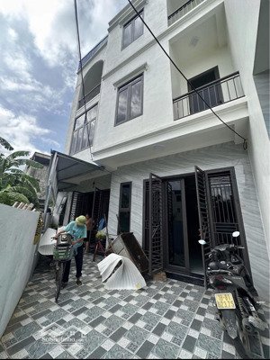 siêu phẩm nhà tô hiến thành,giải phóng, trần huy liệu