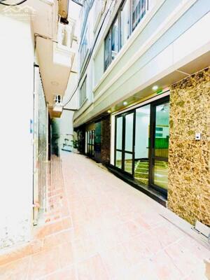 Bán nhà đối diện aeon long biên, 32m2 giá tốt