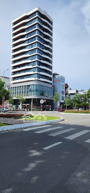 cực phẩm 30 tháng 4 ngang 10 hiếm có