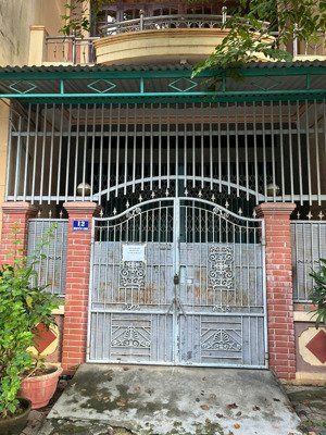 cho thuê nhà nguyên căn địa chỉ 12 nguyễn vịnh, phường nghĩa lộ, quảng ngãi