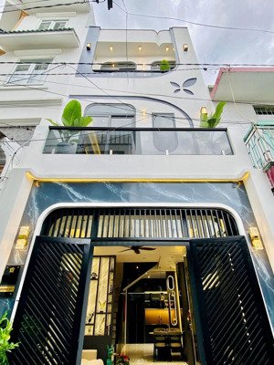 giảm giá bán nhanh nhà nguyễn sơn hà-p5-q3,gần bệnh viện từ dũ,giá4tỷ230/82,3m2,đang cho thuê 26tr