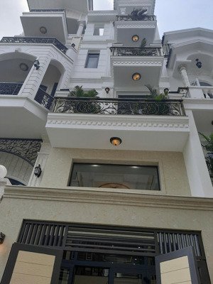 chính chủ cho thuê nhà hẻm xe hơi đường phạm văn chiêu phường 14 quận gò vấp. nhà mới đẹp 1%