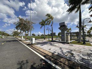 chính chủ cần bán nhanh lô đất đẹp, nằm trong khu dân cư hiện hữu, hẻm hơi vào tận nơi