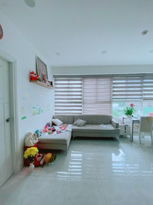 cần bán căn officetel, 53m2, giá bán 4ty350, căn góc hợp đồng mua bán - liên hệ 