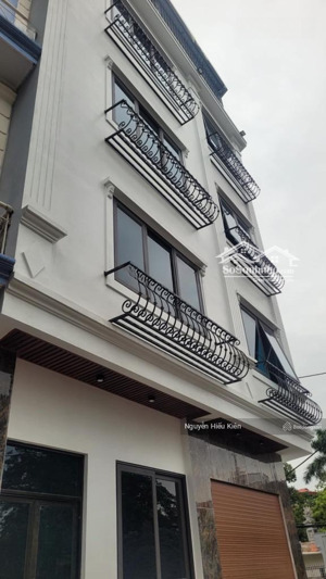 bán nhà lô góc 3 thoáng - ô tô đỗ cửa - thang máy - kinh doanh cực tốt - gần phố bà triệu hà đông