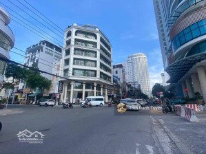 bán đất xây khách sạn giá 350tr/m² mặt tiền nguyễn thị minh khai, đã có gpxd 21 tầng