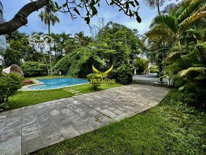 cho thuê villa compound thảo điền 720m đất, hồ bơi, sân vườn rộng, 5pn giá 80 triệu/tháng