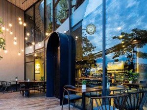 cho thuê cửa hàng 200m2 tại vũ phạm hàm, giá tốt 95tr vị trí cực đắc địa phù hợp làm nhà hàng ,cafe