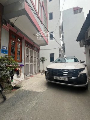 mặt tiền 6m phân lô gara ô tô thang máy full nội thất. nhà đẹp thoáng trước vĩnh viễn