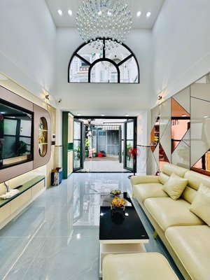 hxh thông, dài 18m, kế cv làng hoa, nhà mới full nt smart home 63m2 nhỉnh 7 tỷ