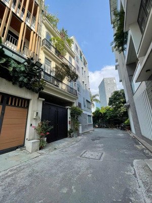 sản phẩm hiếm! nhà cô giang, quận 1 dt 42.6m², 4 tầng, giá chỉ 9 tỷ tl!