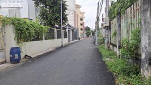 Chủ gửi bán nền ( 8x20) ngay Lotte Thuận An có 120m thổ cư đường nhựa 4m sổ sẵn giá 4,5tỷ