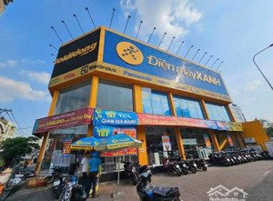 siêu hiếm góc 2 mặt tiền 21 trần não q.2 dt: 25 x 28m (725m2) giá: 210 tỷ. hđt: 400tr/th. 3 tầng