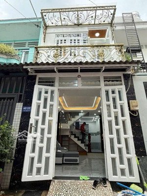 bán gấp nhà nguyễn huy lượng,bình thạnh giá tốt.sổ riêng.nhà 1 trệt 2 lầu có hợp đồng thuê 12tr