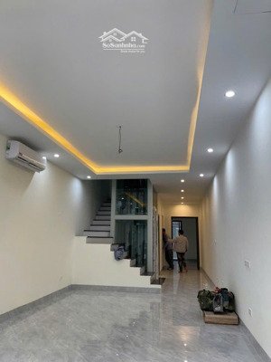 bán căn liền kề khu c geleximco đông nam, hoàn thiện thang máy giá chỉ 18,x tỉ 