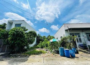 chủ cần tiền bán lô đất đ.tỉnh lộ 7, dt107m2 giá 800 triệu, sổ hồng riêng