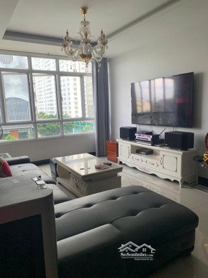 tôi có căn hộ giai việt cần bán gấp đường tạ quang bửu, quận 8 115m2 , gặp thu