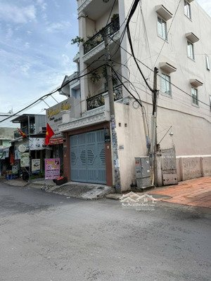 bán nhà mặt tiền đông hưng thuận 6 .quận 12 -2,5 tấm -dt:4 x 20 cho thuê 15tr/tháng