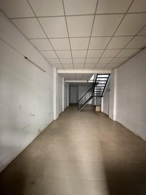 cho thuê nhà bình tân giá tốt hẻm xe hơi