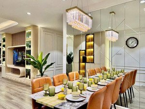 không thương lượng: bán sun square 3 ngủ 110m2, giá nhỉnh 8 tỷ, có slot oto, sổ đỏ. lh: 