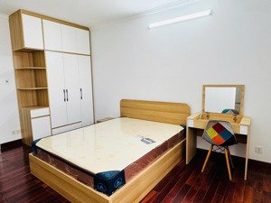 cho thuê căn hộ 2pn chung cư central garden , 328 võ văn kiệt, phường cô giang, trung tâm quận 1