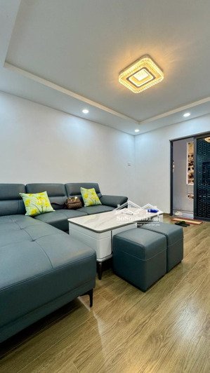 bán căn hộ tập thể bộ thuỷ sản - đội cấn - tầng 2, dt 90m2, 3pn, 2vs, thoáng sáng