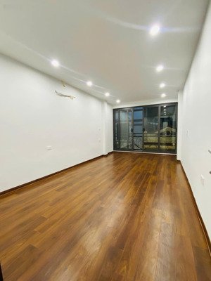 bán nhà phạm thận duật cầu giấy diện tích 52m 5 tầng mặt tiền 3.6 m giá 20 tỷ lh : phượng