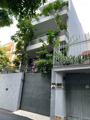 ngang lớn 7m x 22m - hẻm 6m yên thế, p2, tân bình - kc: hầm, 4 tầng (hơn 400m2 sàn) chỉ 26,5 tỷ tl