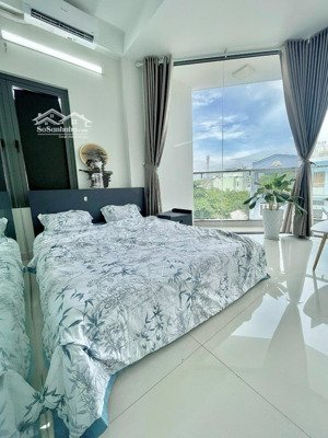 lên cho ae 1 siu phẩm luxury- ngay chợ bà chiểu