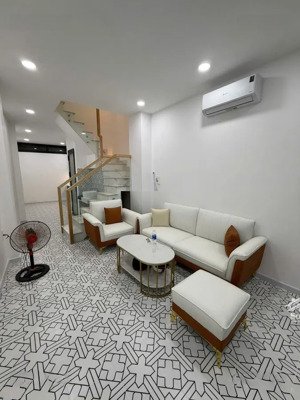 bán nhà đặng văn ngữ 34m 3 tầng - 7.3 tỷ - nhà hẻm xe hơi