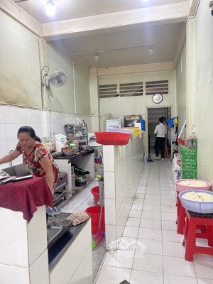 siêu vị trí kinh doanh nhà mặt tiền cmt8, khu không ngủ cho thuê thu nhập ổn định