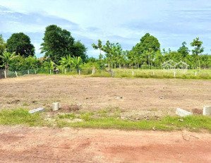 bán gấp đất thổ cư 680tr chỉ với 194,8m2 ngay trảng bàng, tây ninh - shr