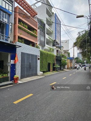 bán gấp nhà lê quang định p7 - hẻm xe hơi - ngang khủng xây căn hộ dịch vụ - sổ a4 - chỉ 14.x tỷ