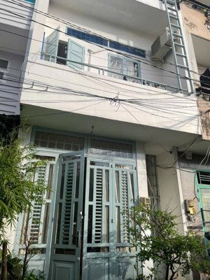 chính chủ, nhà 1 trệt 1 lầu, đường số 27 p6 gv, gần chợ an nhơn, dt 4 x 20. hẻm trước nhà 5m