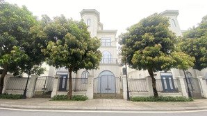 đơn lập ngọc trai 288m2 đảo lớn đường thông 2 đầu ra công viên nội khu và công viên sông tại vin 1