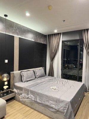 chính chủ gđ em cần bán nhanh studio tòa p4 pavilion vinhomes ocean park. hỗ trợ vay 70% gtch