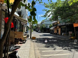 chủ gũi bán căn nhà 5 tầng đường bà triệu nha trang hướng tây nam nhà hoàn công sổ đỏ