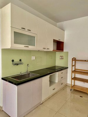 cho thuê căn 2pn2wc citisoho, 3 máy lạnh giá 7 tr/ tháng quận 2. lh 