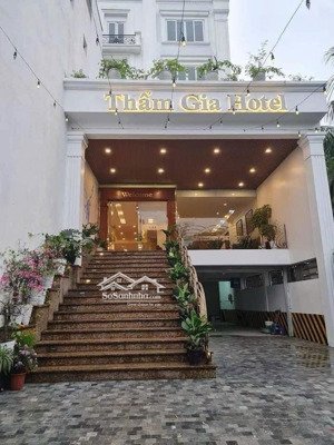 cần chuyển nhượng khách sạn biển sầm sơn thanh hoá kinh doanh tốt 4-5 tỷ/năm_6x tỷ(có thương lượng)