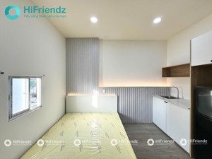 căn hộ luxury full nội thất cửa sổ đón nắng, ô tô tận nơi, trống sẵn, ngay vòng xoay lý thái tổ q10