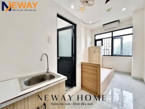 phòng mới xây rộng 28m2 full nội thất cửa sổ trời thoáng sáng ngay bến xe miền tây