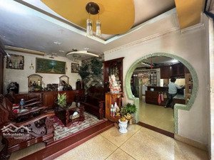 hàng hiếm-nhà mặt tiền hẻm-ngang 11m-ô tô ngủ trong nhà-thích hợp kdbb-gần kcx tân thuận quận 7-14t