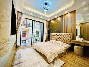 gấp!!! phương mai nhà dân - 2 mặt ngõ ô tô - quy hoạch ổn định - khu dân trí cao - nhiều tiện ích..