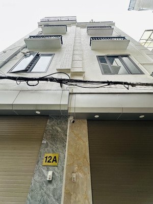 bán nhà kim ngưu, em ruột mặt phố, ngõ thông phân lô, ô tô gần, nhỉnh 13 tỷ.