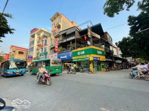 nhà 3tầng tiền phong- mê linh. sát khu kinh doanh sầm uất