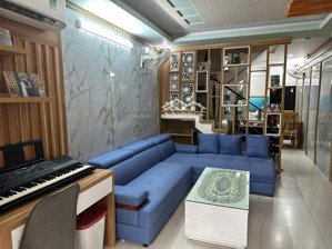 bán nhà đẹp tt phố đà nẵng gần chợ, trường học, bãi xe, sân pickleball hướng đông nam