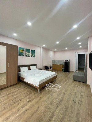 cho thuê nhà hẻm xe hơi phó đức chính, p. bến thành. 4m x 20m, 3 lầu, 4pn