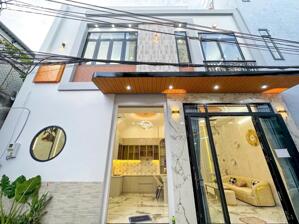 Bán Nhà Trệt Lầu hẻm 11 Nguyễn Văn Linh - Gần Hồ Bún Xáng và Trường ĐH Cần Thơ.