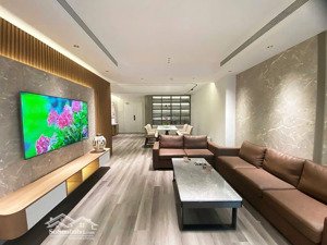 bán căn hộ view hoa hậu tòa e4 ciputra sửa đẹp